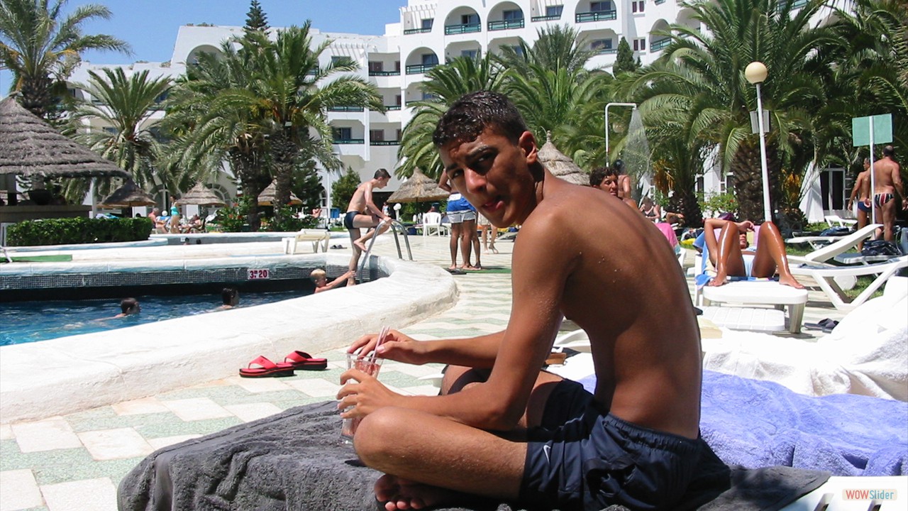 Mo 2 Tunis
